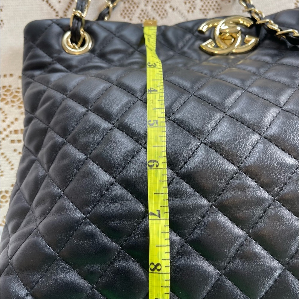 Fashion Inspired Black Quilted Shoulder Bag with Gold Chain - Picture 10 of 11